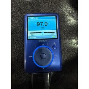 SanDisk Sansa Fuze 4GB Blue MP3 Player FM Radio Voice Recorder with Charger